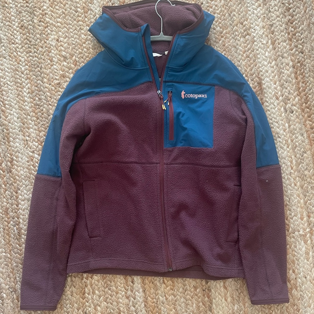 Women’s M Cotopaxi full zip with hood